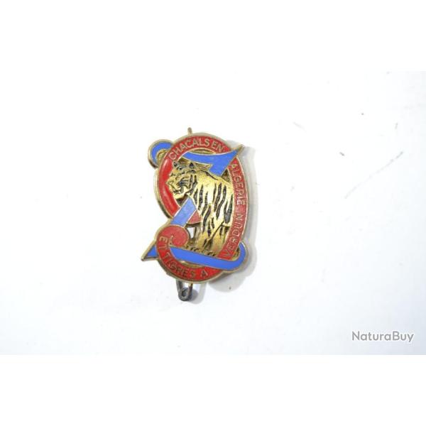 Insigne 9e Rgiment de Zouaves, 9 RZ Z 38 mm, beu clair, ajour, pontets. Delsart H134