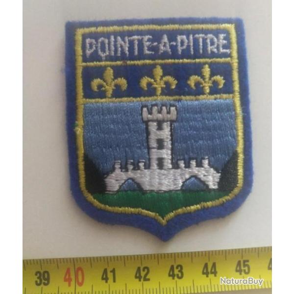 �cusson brod� : " Pointe A Pitre "