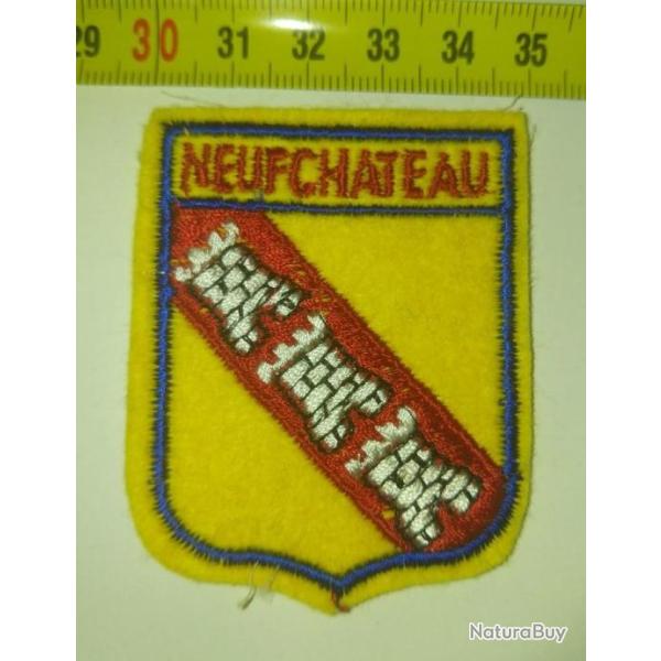 �cusson brod� : " NEUFCH�TEAU "