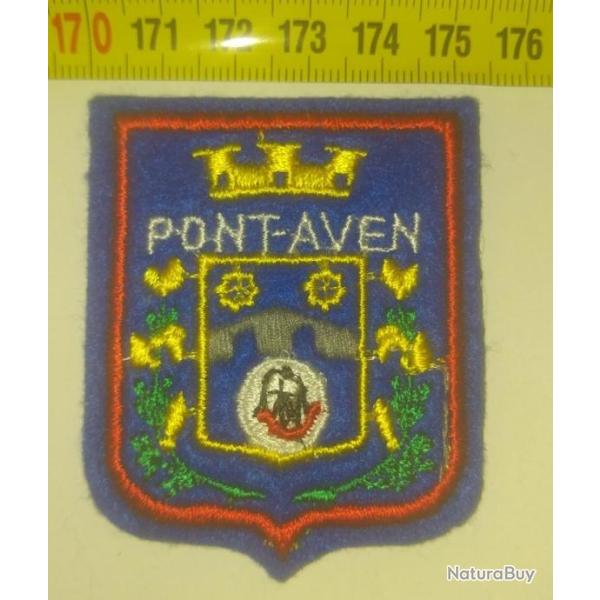 �cusson tissu brod� : " PONT AVEN "