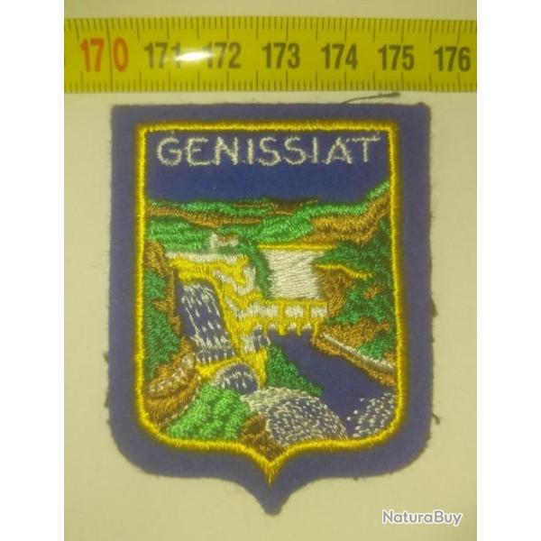 �cusson tissu brod� : " GENISSIAT ".