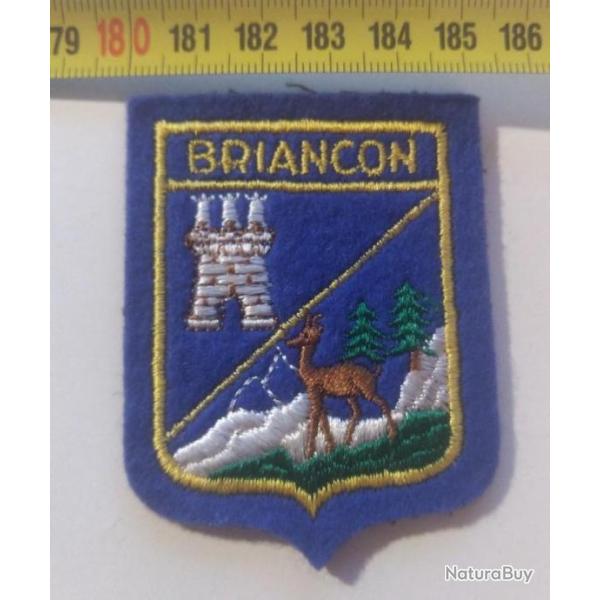 �cusson tissu brod� : " BRiANCON ".