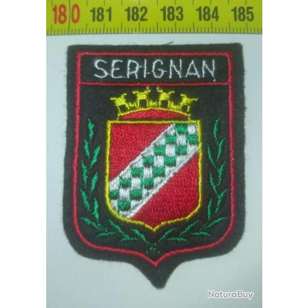 �cusson tissu brod� : " S�RIGNAN ".