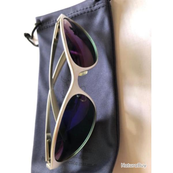1 paire de lunettes solaire m�tallis� verres bleu peche mer  surfrider OCCASION