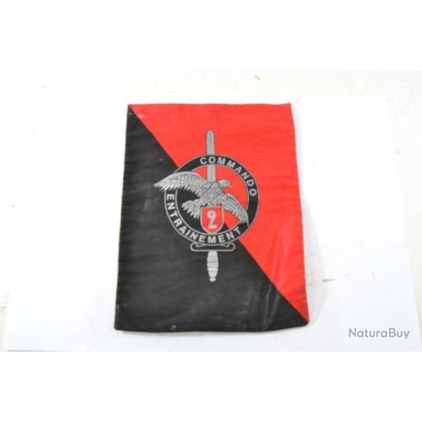 Fanion COMMANDO ENTRAINEMENT 2 CEC Givet Ardennes, ddicac