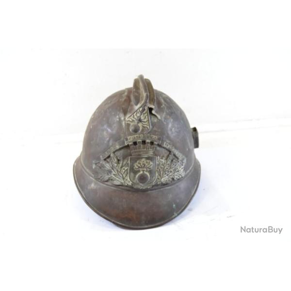 Casque Sapeurs pompiers de L�cluse (Nord) d�form� / impact�. Souvenir d'intervention. Collection