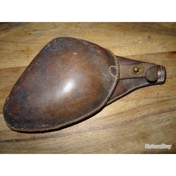 Holster de revolver 1873/1874 en cuir fauve modifi� r�glementairement pour le revolver 1892