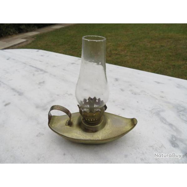 VINTAGE - Ancienne Lampe a p�trole de type "Lampe magique d'Aladin" en laiton - BERGERE DE FRANCE