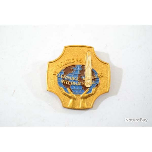 Badge insigne P�lerinage militaire international de Lourdes Tanci&C.