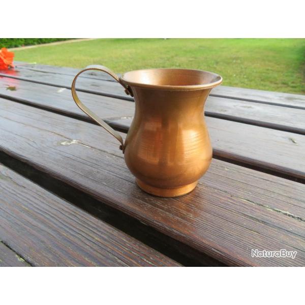 VINTAGE - Petit pot en cuivre avec poigne - MADE IN ITALY (XX)