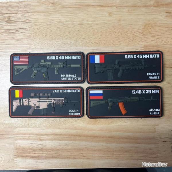 Lot de patchs armes � feu