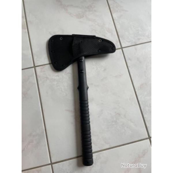 Hache tactique Tomahawk M48