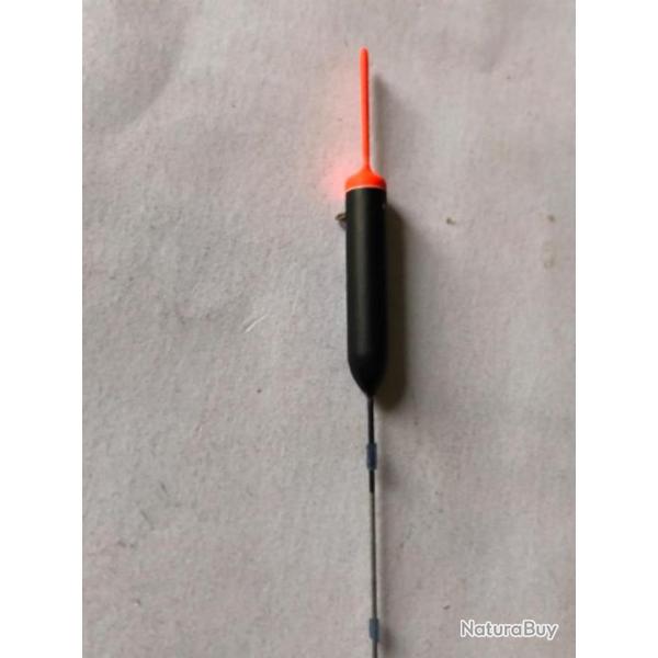 1 flotteur  6 cm noir  LOT 98  . peche coup  occasion