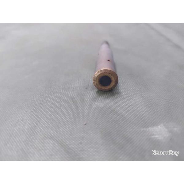 Une cartouche cal 7.62x54R, manipulation