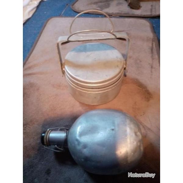 Lot : une gamelle WW2 MMT Tournus 1944 avec initiales et une gourde WW2 en alu