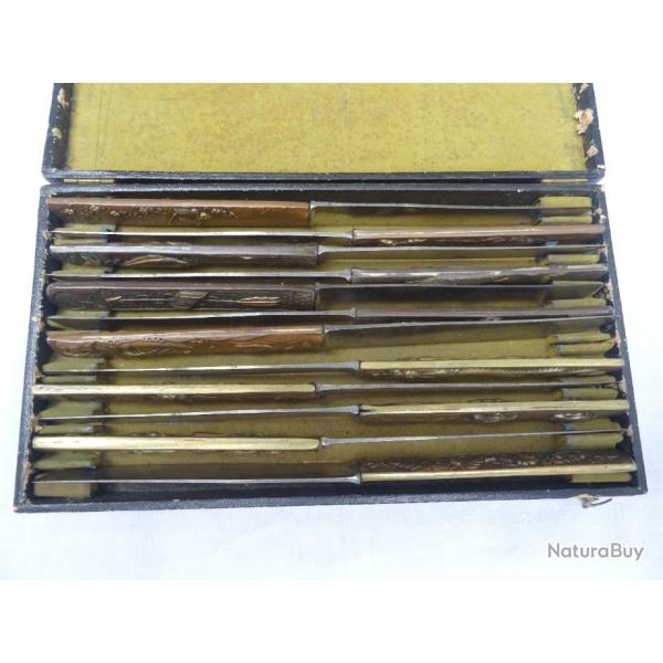 J 4 ) rare boite compl�te de 12 couteaux kosuka
