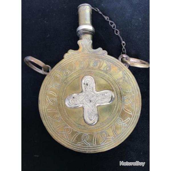 Ancienne poire � poudre orientale