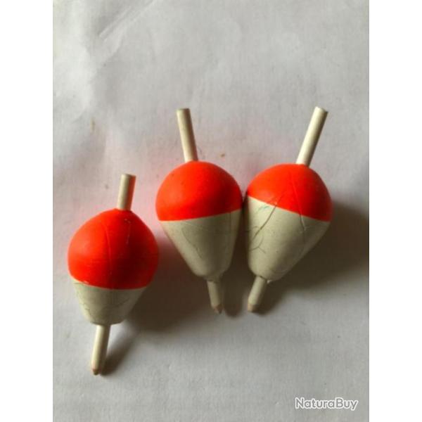 3 flotteur 2,50 cm  2 gr environ rouge blanc fixe p�che truite  occasion