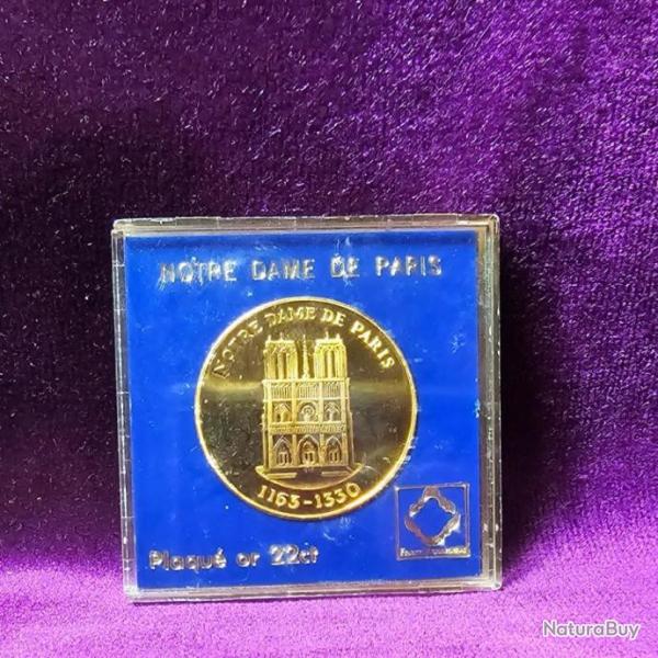 M�daille Notre Dame de Paris - Plaqu� or 22ct