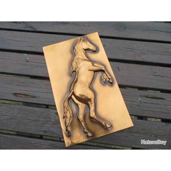 VINTAGE - Ancien tableau �questre en cuivre � d�cors cheval - �talon cabr�  (Vers 1960-70)