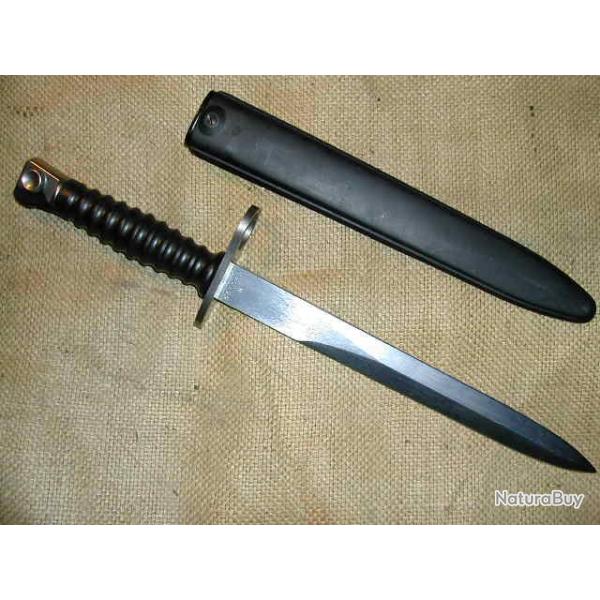 BAIONNETTE SUISSE MOD 57 tat neuf