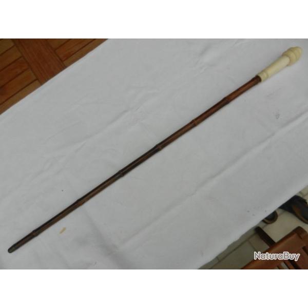 canne pe poigne en os corps en Bambou