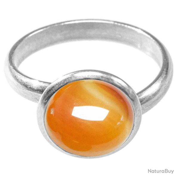 Bague argent�e avec cabochon rond en cornaline