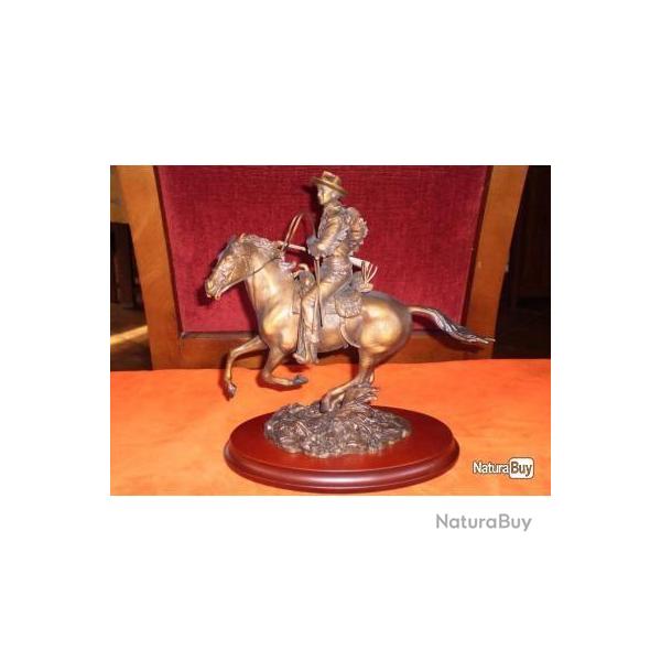 Bronze par "FRANKLIN MINT" John WAYNE on horseback ! Num�rot� !!!