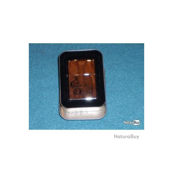 Briquet ZIPPO de Collection danseur de "POW WOW" !