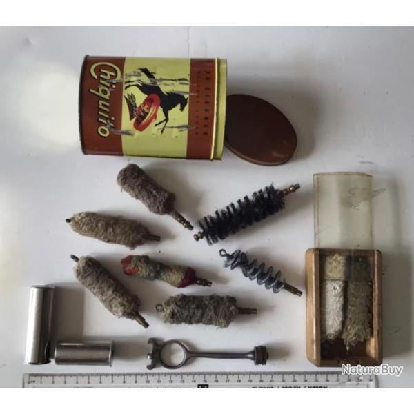 Lot d'accessoires de nettoyage arme de chasse ancien