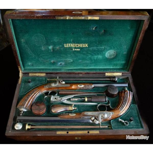 EXCEPTIONNEL COFFRET DE DUEL SIGNE LEFAUCHEUX A PARIS CAL 11mm REF 645