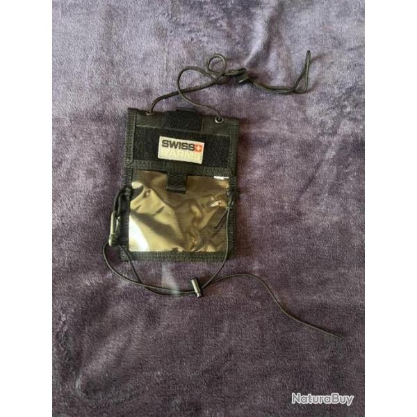 Pochette pour papiers multi poches noir swiss arms