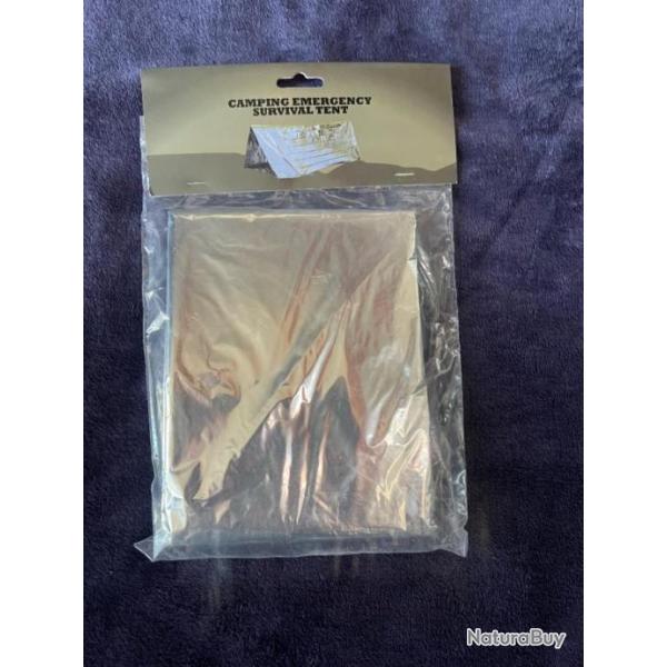 Tente de secours survie en mylar thermique capacit� 2 personnes avec 7 m�tres de corde couchage