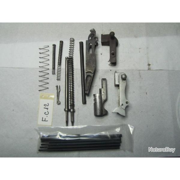 LOT DE PIECES DIVERS - FC12