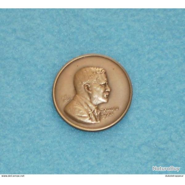 M�daillon de crosse Theodore ROOSEVELT pour comm�morative "Origine WINCHESTER" Collection !