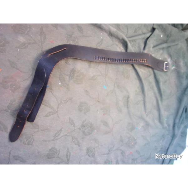 ceinturon type Western cartouchi�re petit calibre
