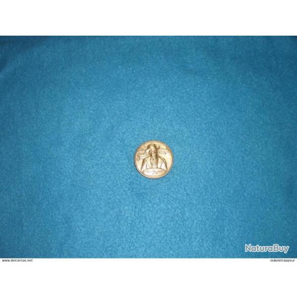 M�daillon de crosse pour comm�morative Oliver F.WINCHESTER. ORIGINE WINCHESTER . Collection !