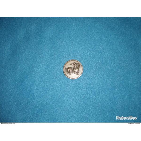 M�daillon de crosse pour comm�morative COWBOY . ORIGINE WINCHESTER . Collection !