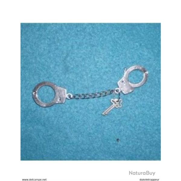 Menottes de pouces ! Pour le "FUN" !