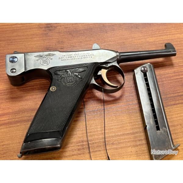 Pistolet ADLER calibre 7,252�me s�rie des photos