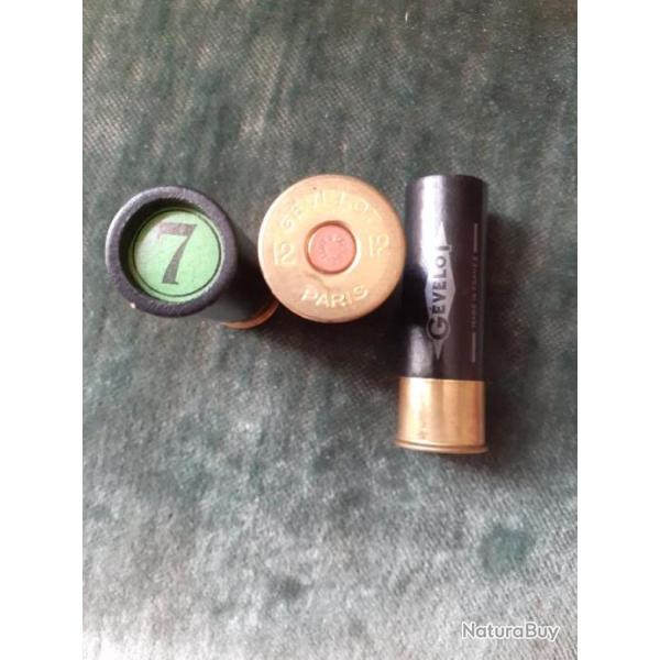 Une cartouche GEVELOT cal.12 carton noire pb no 7
