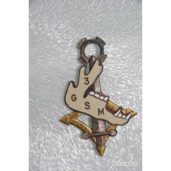 INSIGNE SAHARIEN  :  3  GROUPE  SAHARIEN MOTORISE  L' ISSOUANE  --------------- DRAGO PARIS G.1638