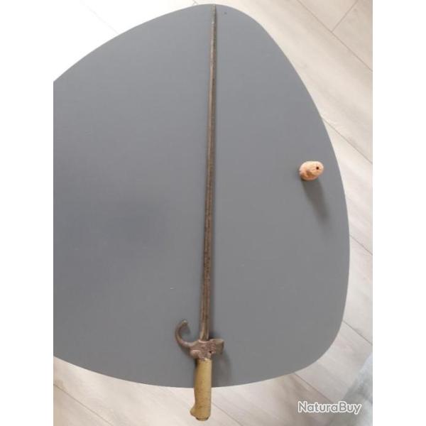 Ba�onnette fran�aise Lebel "Rosalie" WW1 RARE quillon long ET poign�e en laiton