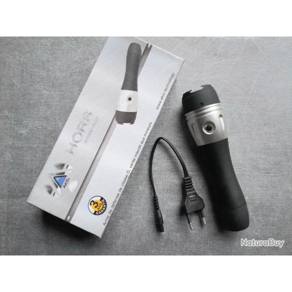 Lampe Taser Akis hors s�rie. 5 000 000 volts