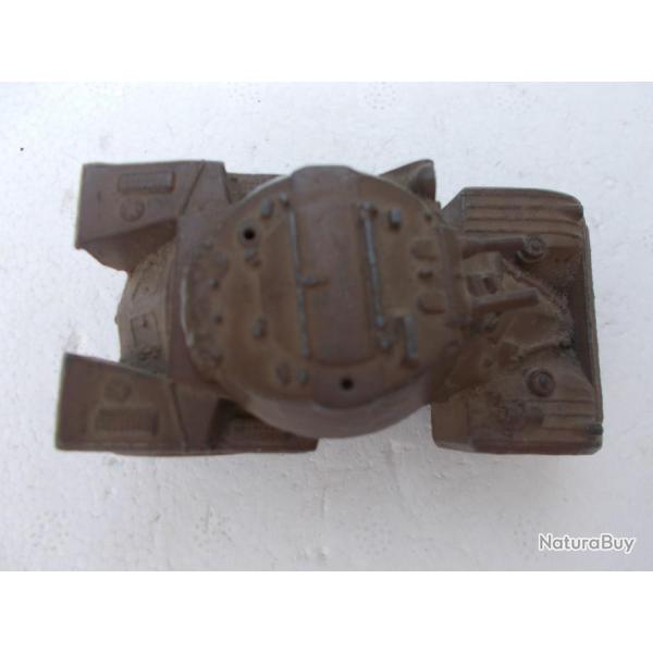 dinky toys AML panhard,bon �tat