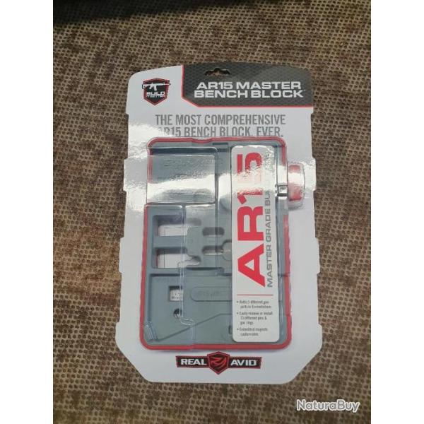 diponible : bench REAL AVID pour le montage / d�monage des goupilles principales d'un AR 15