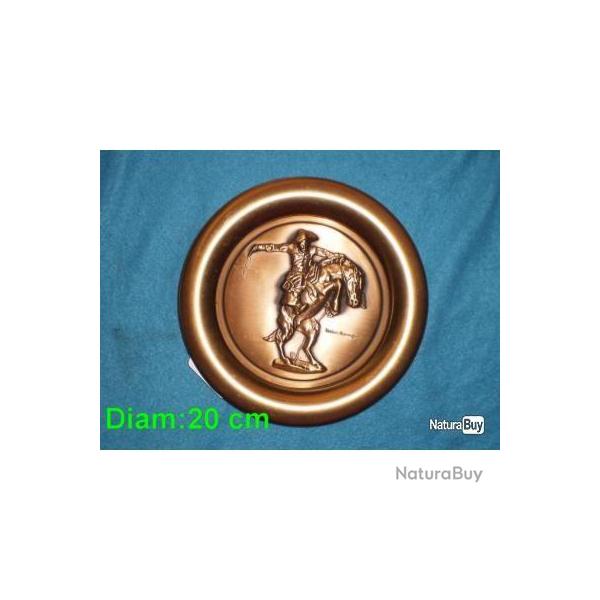 .Assiette bronze F.REMINGTON ! Collection !