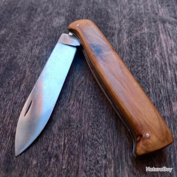 Magnifique Couteau DOUKDOUK L CUREUIL Grand model Custom Manche en Bois et Marqueterie