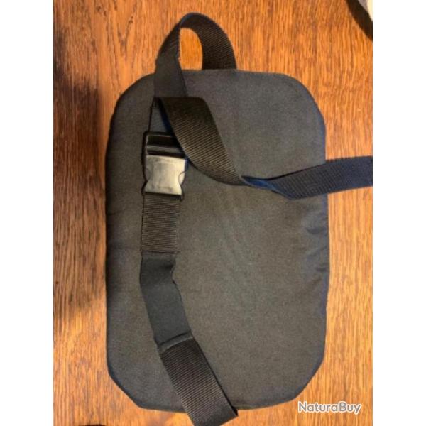 Tour de taille-siege- prot�ge genoux  noir arm�e russe