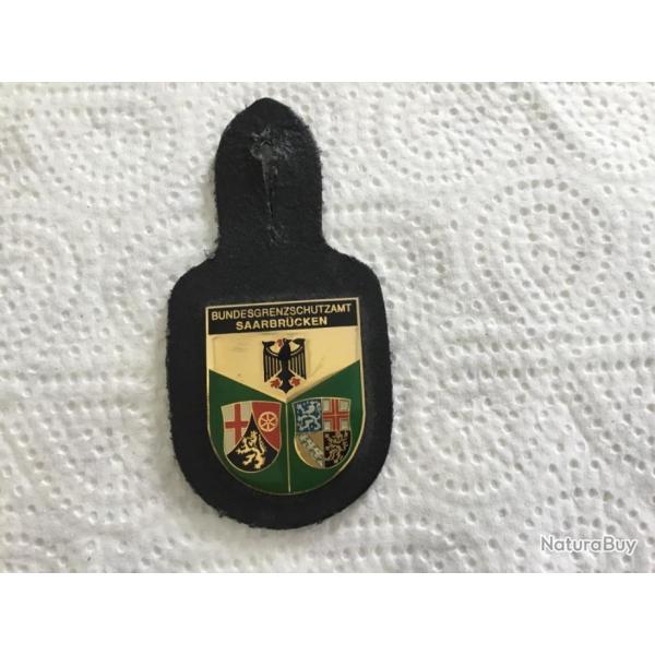 Vends ANCIENNE plaque insigne de poitrine ALLEMANDE